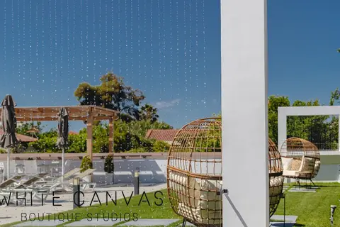 White Canvas Boutique Studios in Δημοτική Ενότητα Λαγανά — foto 22