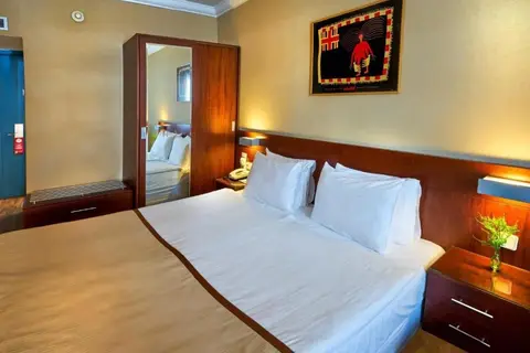Feronya Hotel in Fatih — foto 8