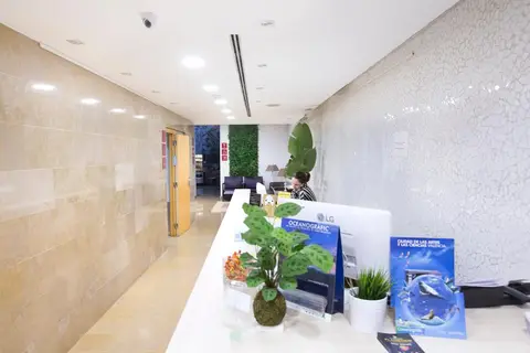 YOU & CO. J. Botánico Boutique in Valencia