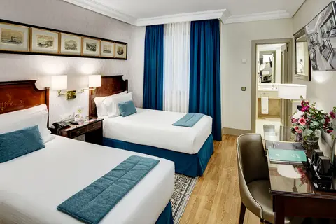 Sercotel Gran Hotel Conde Duque in Madrid — foto 19