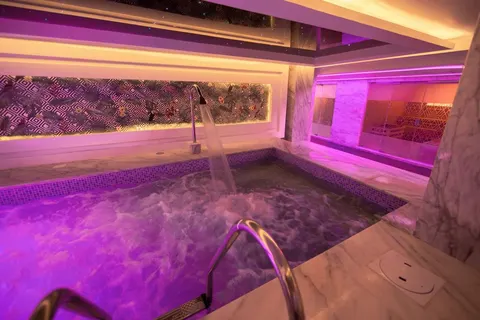 Bellagio Beach Resort & Spa in Al Ahia' — foto 39