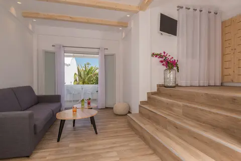 Nikki Beach Resort & Spa Santorini in Δημοτική Ενότητα Τιθορέας — foto 14