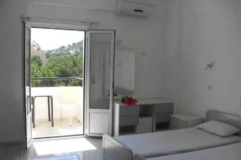 Iraklis Apartments in Δημοτική Ενότητα Μαλίων — foto 8