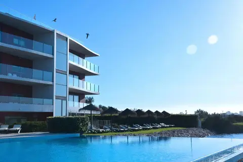 Fly & Go Agua Hotel Riverside in Estômbar e Parchal