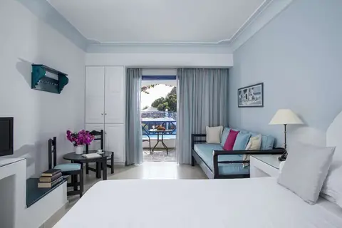 Veggera Hotel in Perissa Santorini — foto 2