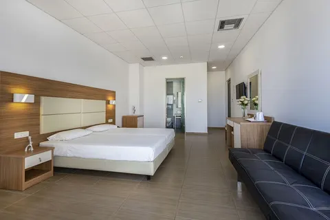 Royal Bay Suites in Kefalos — foto 10