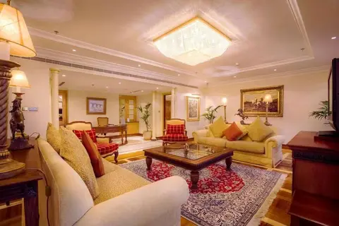Corniche Hotel Abu Dhabi in الدَّانَةْ — foto 16
