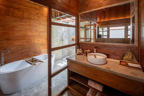 Unagi Wooden Villas by Emana in Sukawati — foto 6