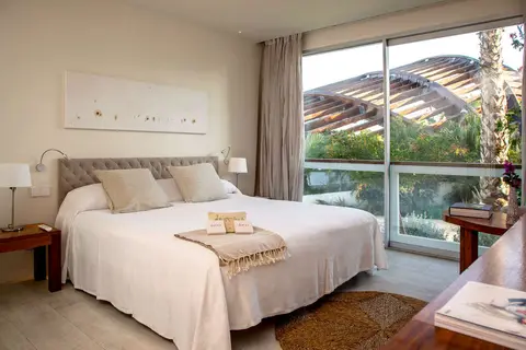 Destino Pacha Ibiza Resort in Santa Eulària des Riu, foto 5