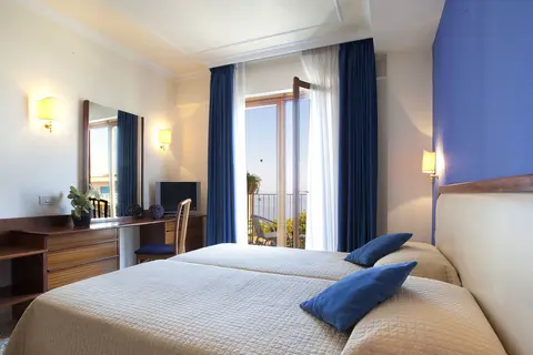 Hotel Tirrenia in Sorrento — foto 30