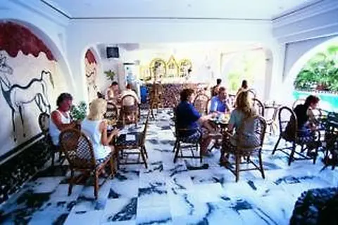 Black Sandy Beach in Santorini Sky, Luxury Resort, foto 13
