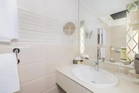 Carlton Hotel Buda Castle in Boedapest, foto 8