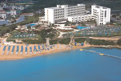 Capo Bay Hotel in Παραλίμνι — foto 16