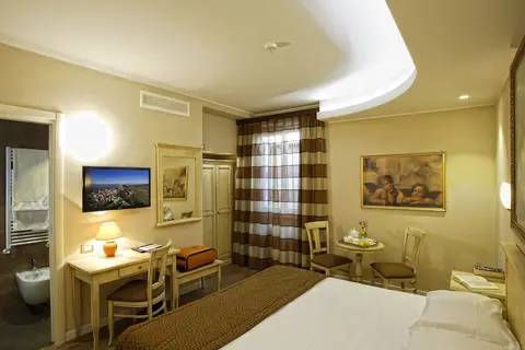 Porta Nuova in Assisi, foto 27
