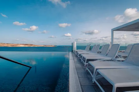Seaview Hotel in Saint Paul's Bay