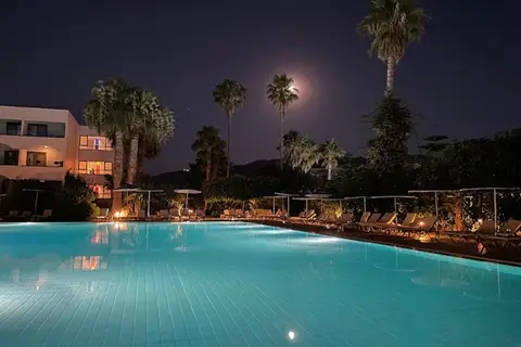 Tigaki Beach in Τιγκάκι — foto 28