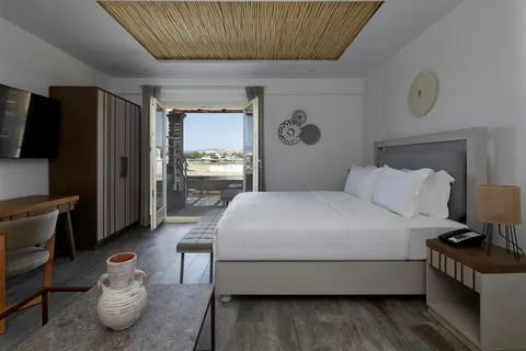 Sea Breeze Santorini in Thira Municipal Unit — foto 5
