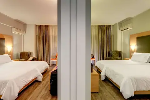 Polis Grand in Athene — foto 9