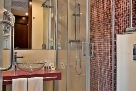 Turim Terreiro Do Paço Hotel in Almada — foto 14