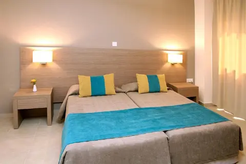 The Macronissos Holiday Village in Ayia Napa — foto 15