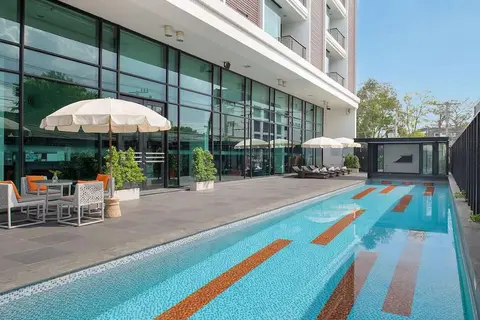 Tsix5 Hotel in พัทยา — foto 2