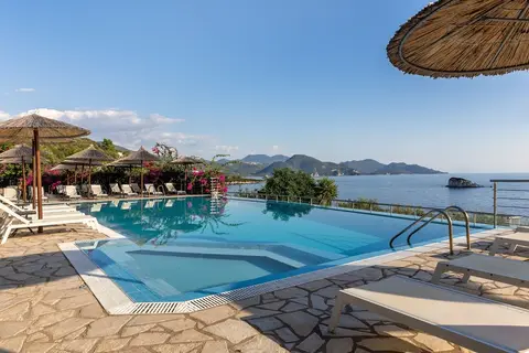 Costa Smeralda in Σύβοτα — foto 23