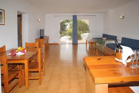 Aparthotel Puerto Cala Vadella in Sant Josep de sa Talaia — foto 19