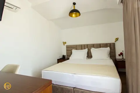Hotel Fantasy in Gjirokastër — foto 21