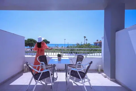 Buka Sandy Beach in Messini — foto 29