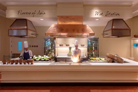 Sofitel Angkor Phokeethra Golf & Spa Resort in Siem Reap — foto 10
