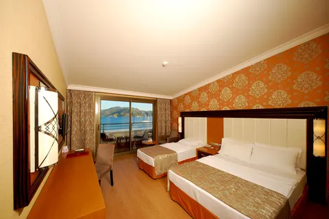 Golden Rock Beach in Marmaris — foto 6