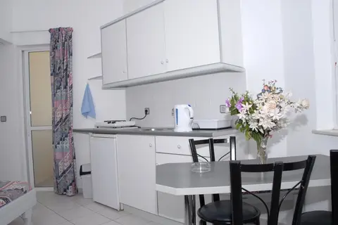 Sunshine Garden Apartments in Δημοτική Ενότητα Μαλίων — foto 7