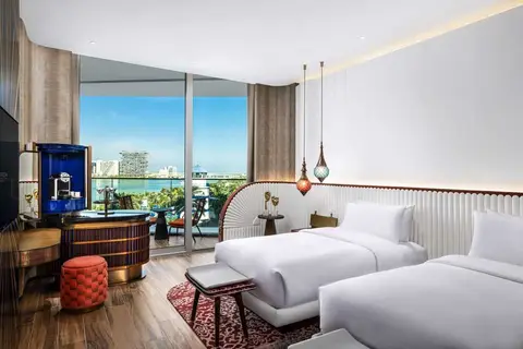 W Dubai Mina Seyahi in W Dubai - Mina Seyahi — foto 4