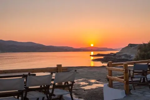 Apollon Studios-Rooms in Πολλώνια — foto 12