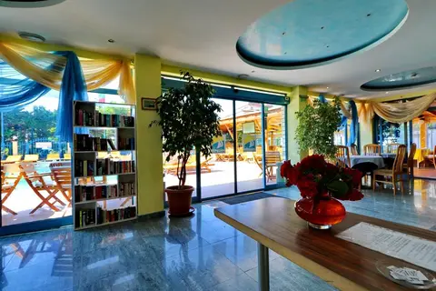 Bora Bora Hotel in Несебър — foto 5