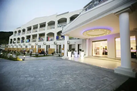 Saint George Palace Hotel in Άγιος Γεώργιος — foto 23
