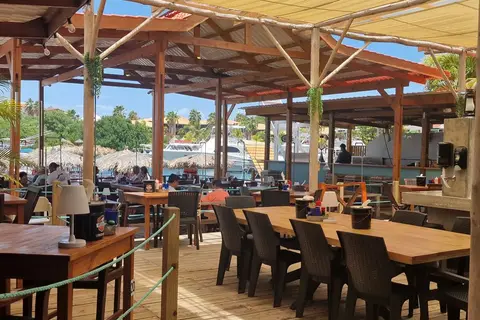 Fly & Go Culinair Livingstone Curaçao in Jan Thiel — foto 5