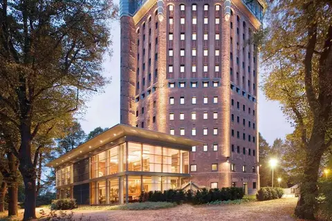 Mövenpick Hotel Hamburg in Hamburg — foto 9