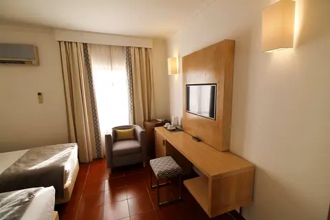 Best Western Hotel Dom Bernardo in Mexilhoeira Grande — foto 16