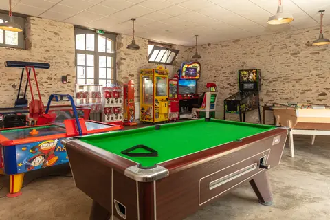 Camping Château La Forêt in Saint-Julien-des-Landes — foto 8
