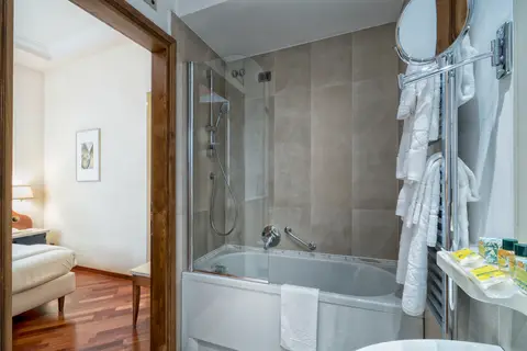 B&B HOTEL Firenze Pitti Palace al Ponte Vecchio in Florence — foto 28