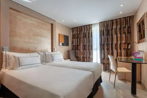 Melia Sevilla in Sevilla — foto 12