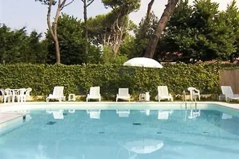 Jr Resort Logos Forte dei Marmi in Forte Dei Marmi — foto 14