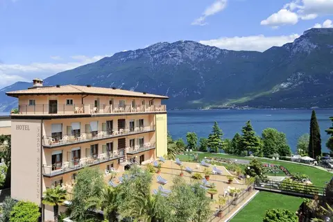 Hotel Garda Bellevue in Limone sul Garda — foto 25
