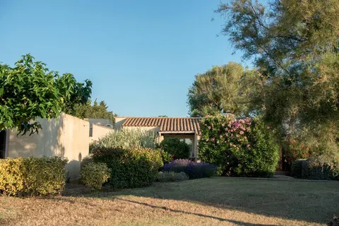 Sowell Lauriers RosesFam Cap d'AgdeJardin du Cap foto 5