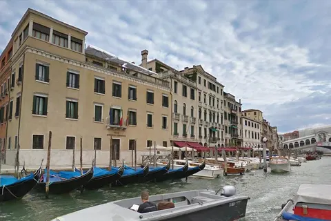 H10 Palazzo Canova foto 1