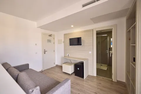 Fly & Go Welikehotel Fenix in Llucmajor — foto 17
