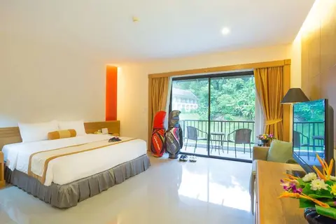 Tinidee Golf Resort Phuket in ตำบลกะทู้ — foto 4