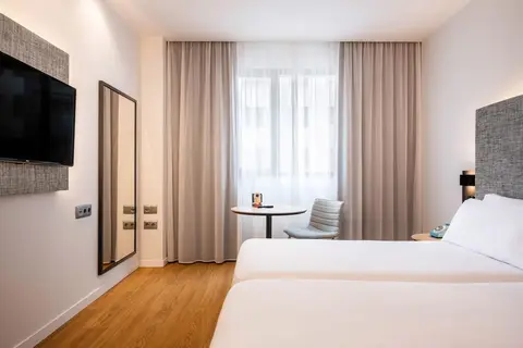 Hotel Valencia Oceanic in Valencia — foto 4