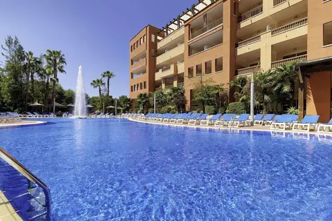 H10 Mediterranean Village in Salou — foto 17